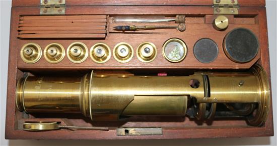 A Carpenter-type monocular drum microscope, c.1840, 10.5in.